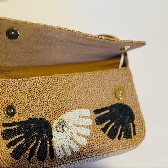 Anthropologie Fiona Beaded Bag Neutral Celandine Tan Shell Floral Shoulder Bag - Picture 4 of 9